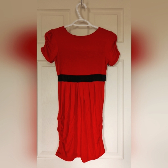 Red Dress - Picture 3 of 3